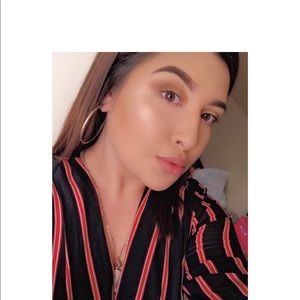 Meet your Posher, Abigail